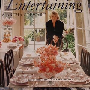 Martha Stewart Entertaining Book Soft cover